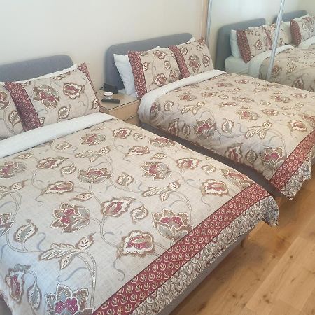 London Luxury Apartments 5 Min Walk From Ilford Station, With Free Parking Free Wifi Zewnętrze zdjęcie