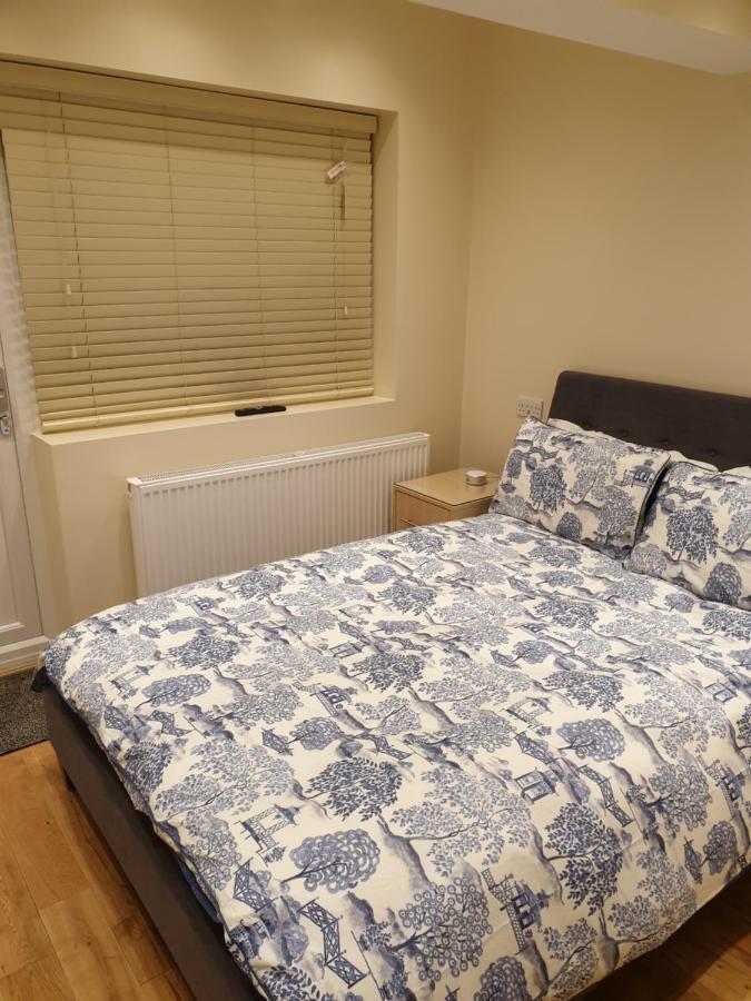 London Luxury Apartments 5 Min Walk From Ilford Station, With Free Parking Free Wifi Zewnętrze zdjęcie