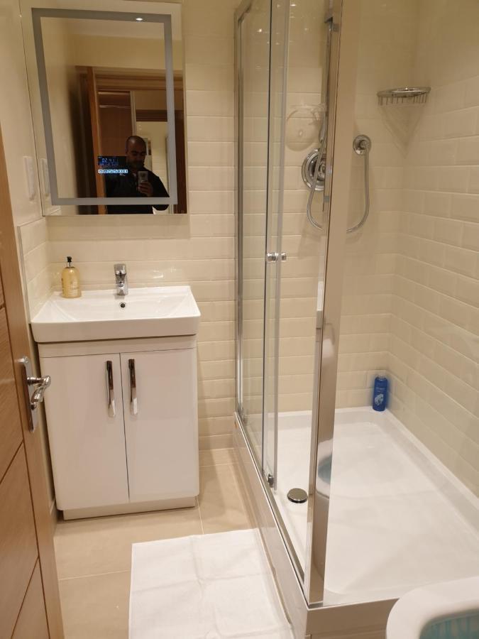 London Luxury Apartments 5 Min Walk From Ilford Station, With Free Parking Free Wifi Zewnętrze zdjęcie