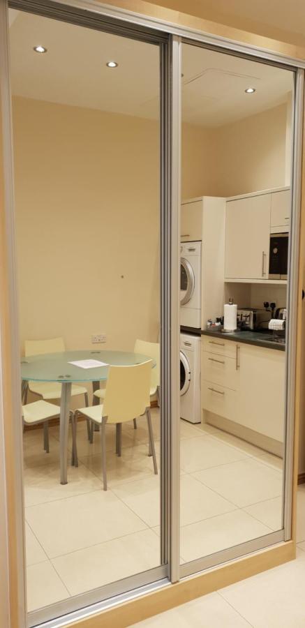 London Luxury Apartments 5 Min Walk From Ilford Station, With Free Parking Free Wifi Zewnętrze zdjęcie