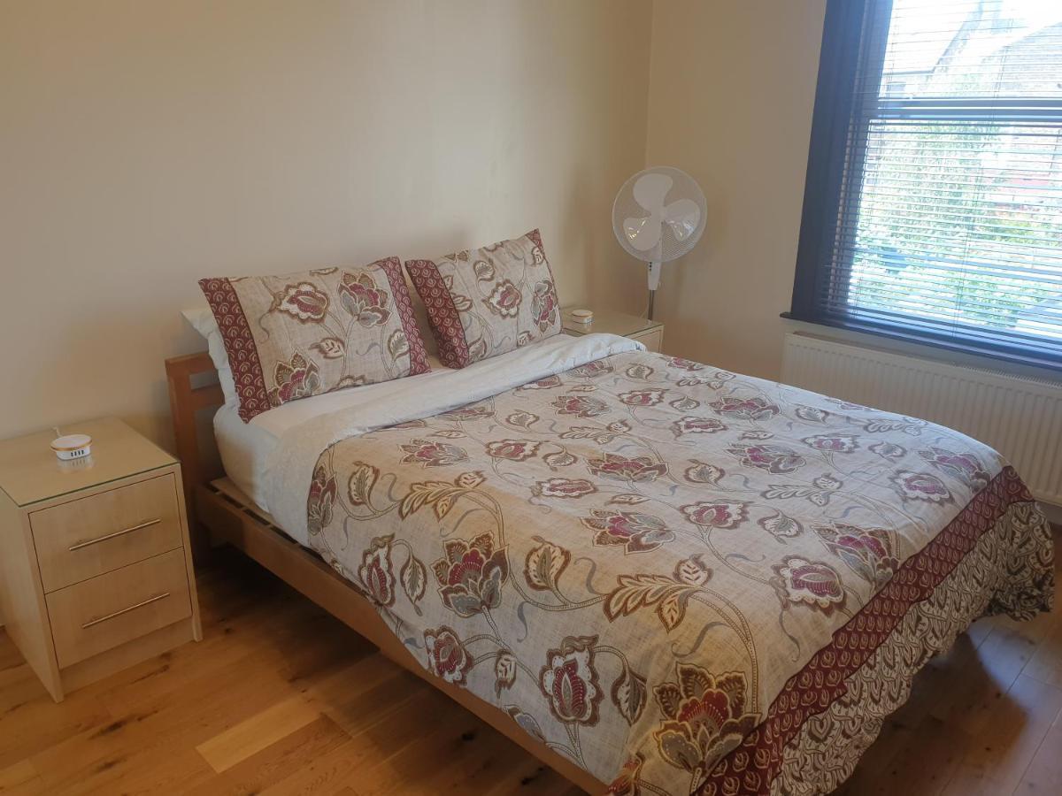 London Luxury Apartments 5 Min Walk From Ilford Station, With Free Parking Free Wifi Zewnętrze zdjęcie