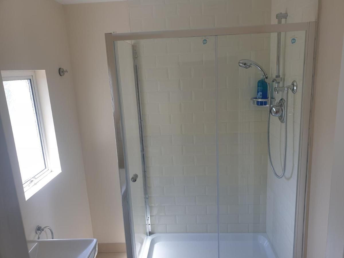 London Luxury Apartments 5 Min Walk From Ilford Station, With Free Parking Free Wifi Zewnętrze zdjęcie