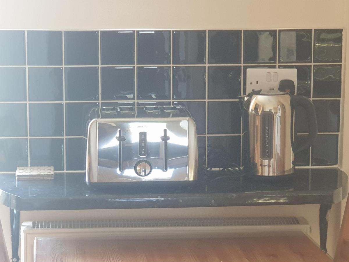 London Luxury Apartments 5 Min Walk From Ilford Station, With Free Parking Free Wifi Zewnętrze zdjęcie
