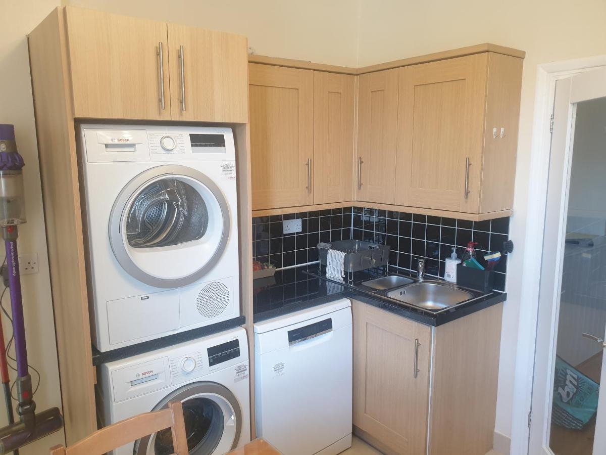 London Luxury Apartments 5 Min Walk From Ilford Station, With Free Parking Free Wifi Zewnętrze zdjęcie