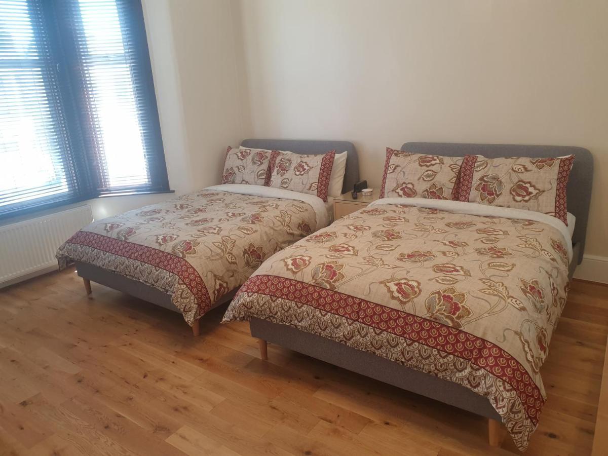 London Luxury Apartments 5 Min Walk From Ilford Station, With Free Parking Free Wifi Zewnętrze zdjęcie